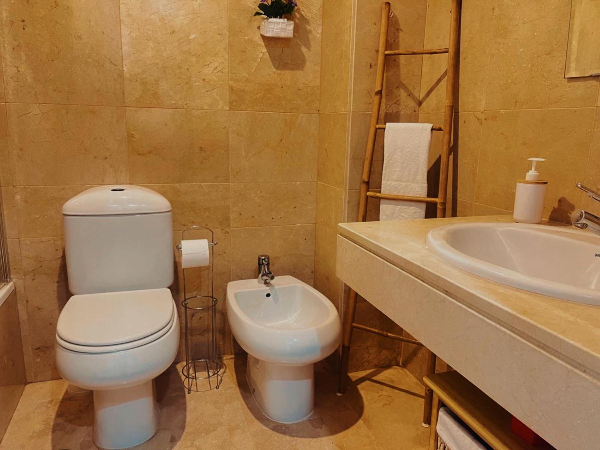 Beach Apartment In La Duquesa Marina Castillo de Sabinillas Exterior photo